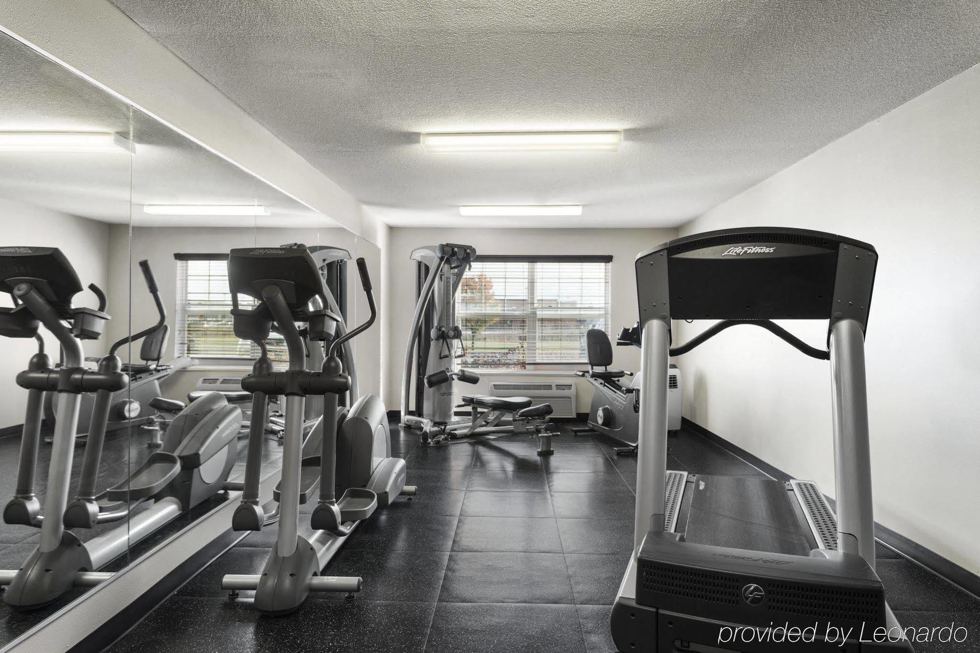 Country Inn & Suites By Radisson, Fort Dodge, Ia Ngoại thất bức ảnh